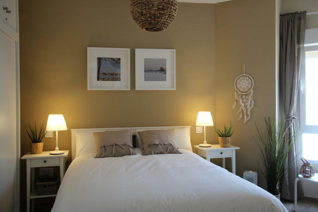 Bella Andalucia Apartment อัลมูเญการ์ ภายนอก รูปภาพ