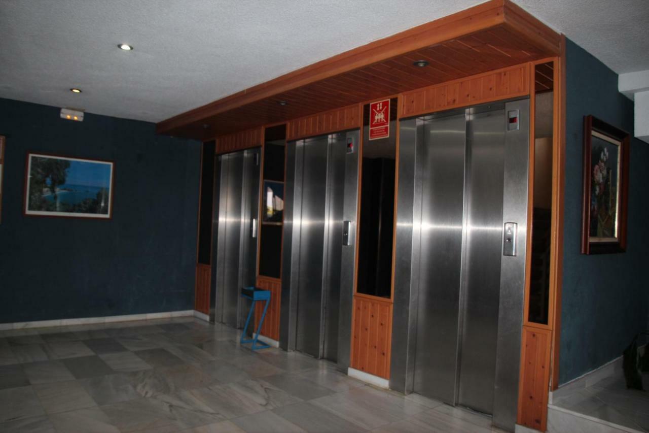 Bella Andalucia Apartment อัลมูเญการ์ ภายนอก รูปภาพ